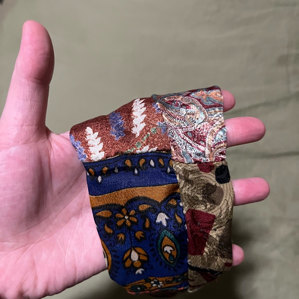Multicolor Patterned Headband - Picture 2 of 8